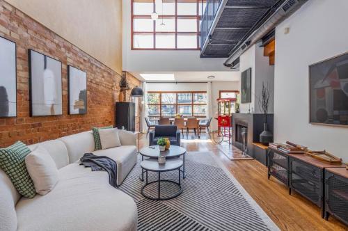 Midtown Toronto Apartment | Warehouse Style Loft near Yorkville