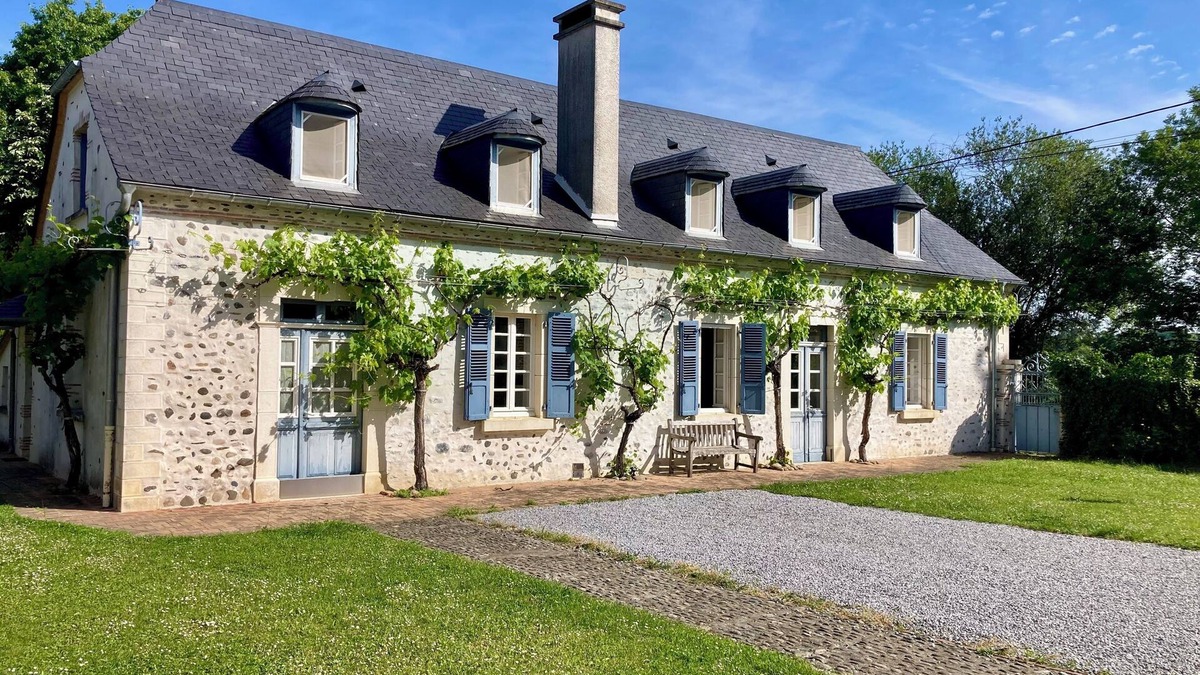 Nousty House | Warm and authentic cottage between Pau and Lourdes for 7 people