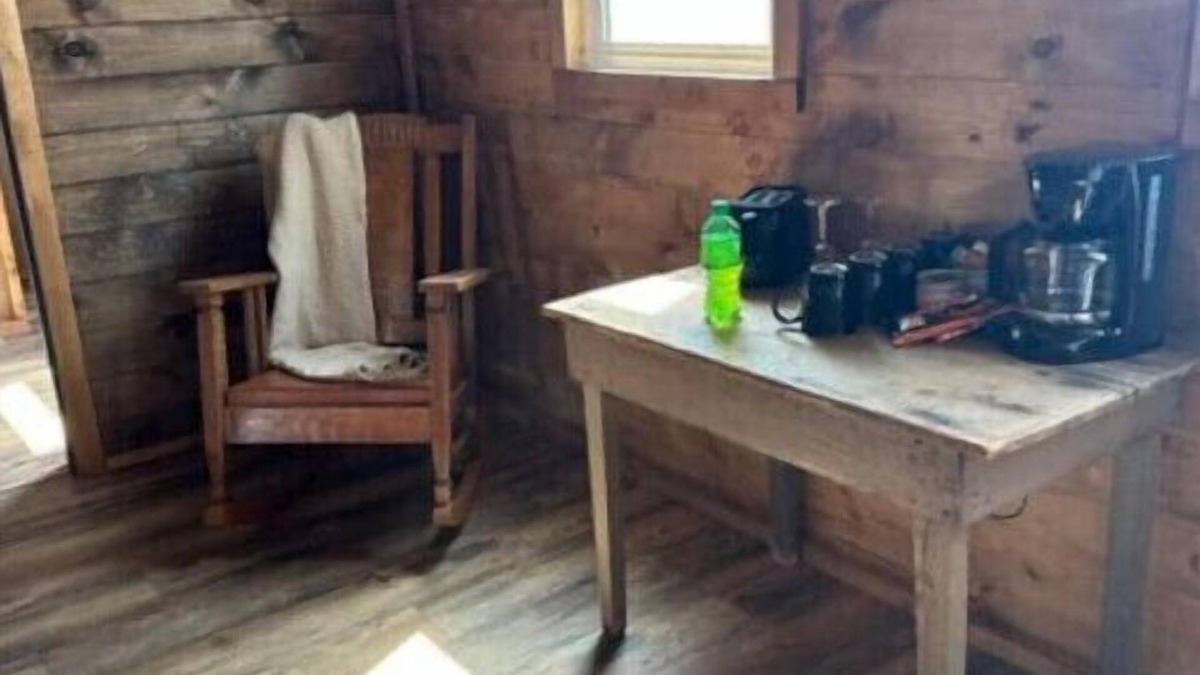 Caledonia Apartment | Warm and Cozy Upstairs Apartmentn