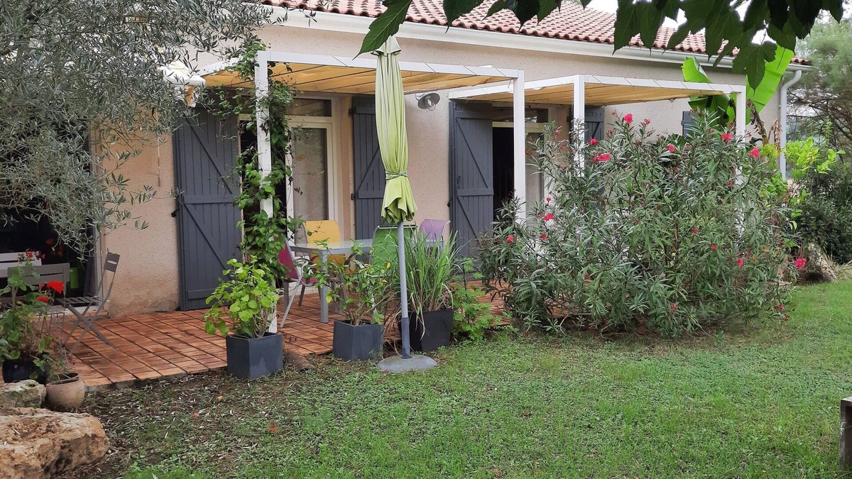 Aubiac House | Warm country house with fenced garden of 2000m2