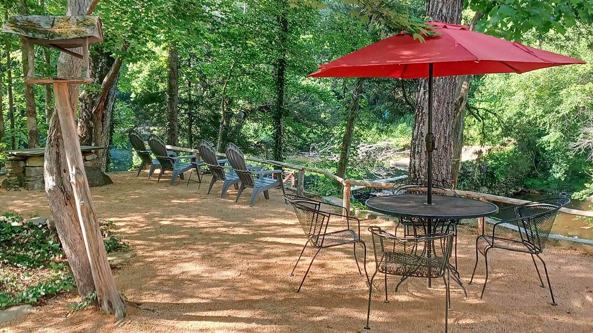 Pittsboro Cottage | Warm + Peaceful Home w/Fire Pit on Haw River