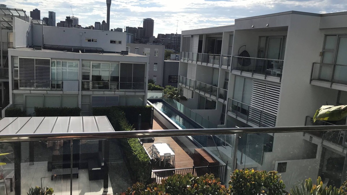 Freemans Bay Apartment | Warm, spacious and secure apartment in great location. Just move in!