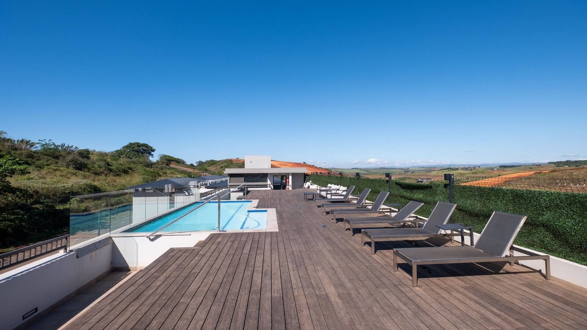 Port Zimbali Apartment | Warm Studio Apartment , Aircon , Pool