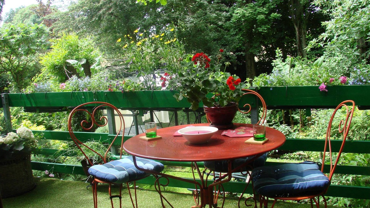 Arelaune-en-Seine Cottage | Warm welcoming in a splendid Norman garden