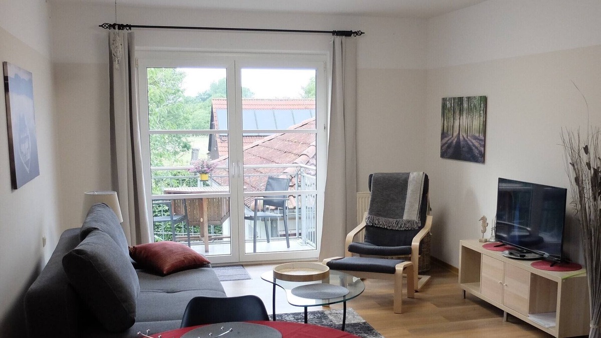 Diedrichshagen Apartment | Warnemünde, close to the beach, parking lot, central location in the country house