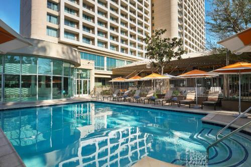 Warner Center Hotel | Warner Center Marriott Woodland Hills