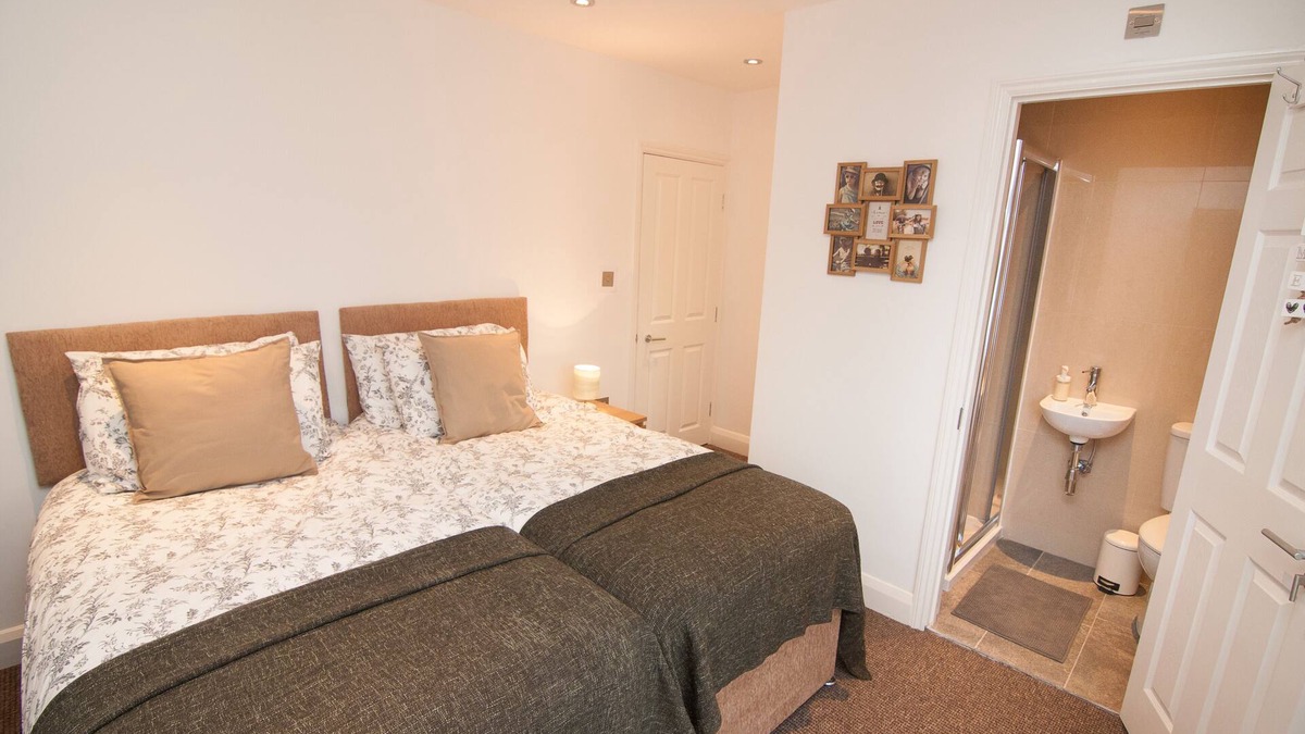 Doncaster House | Warren House in great location with FREE parking space