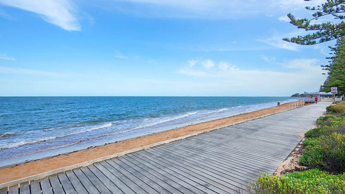 Redcliffe Apartment | "Warrick Towers 1" - Redcliffe Q 4020