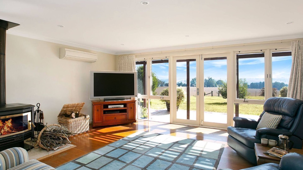 Berrima House | Warrington Park - country charm and spacious living