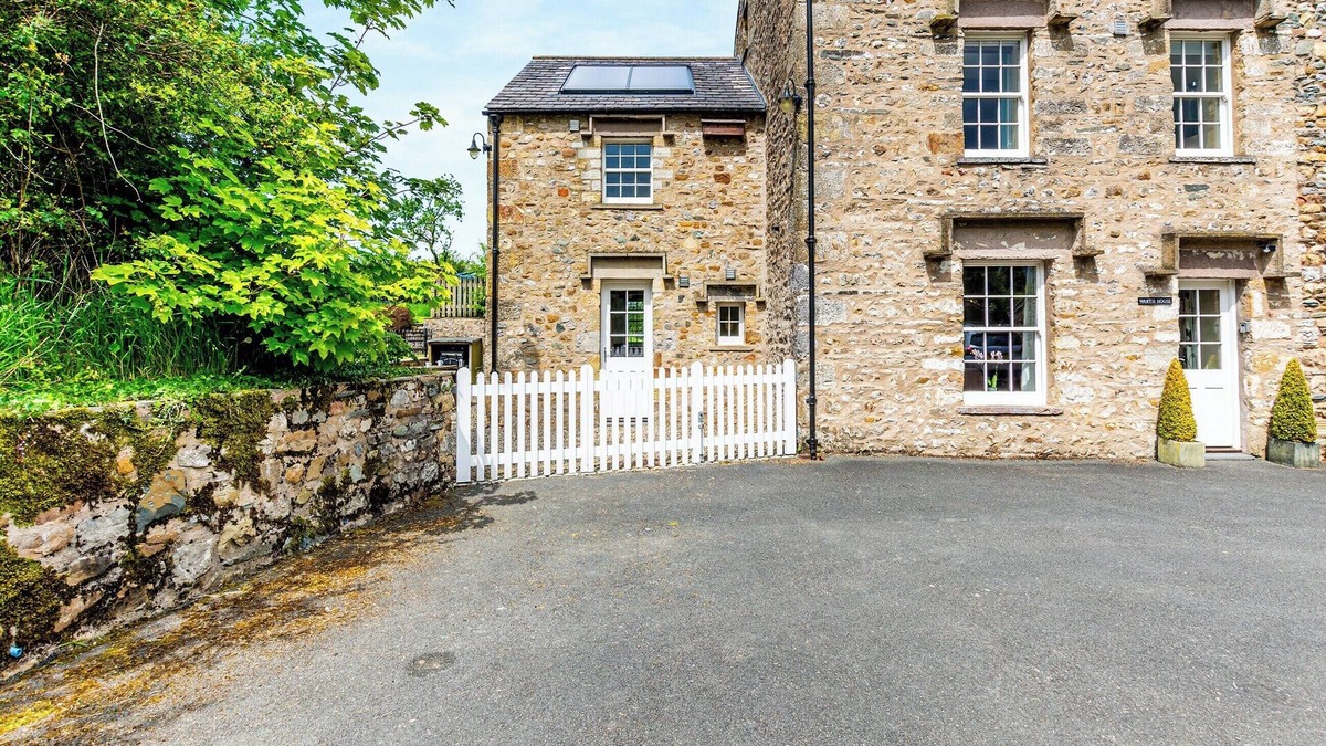 Ingleton Cottage | Warth House - UK44209