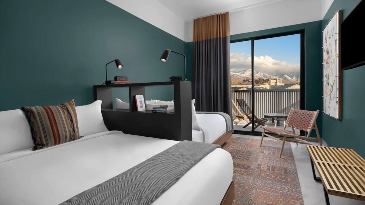 People's Freeway Hotel | Wasatch Room at evo Hotel, Dog-friendly & Free Parking