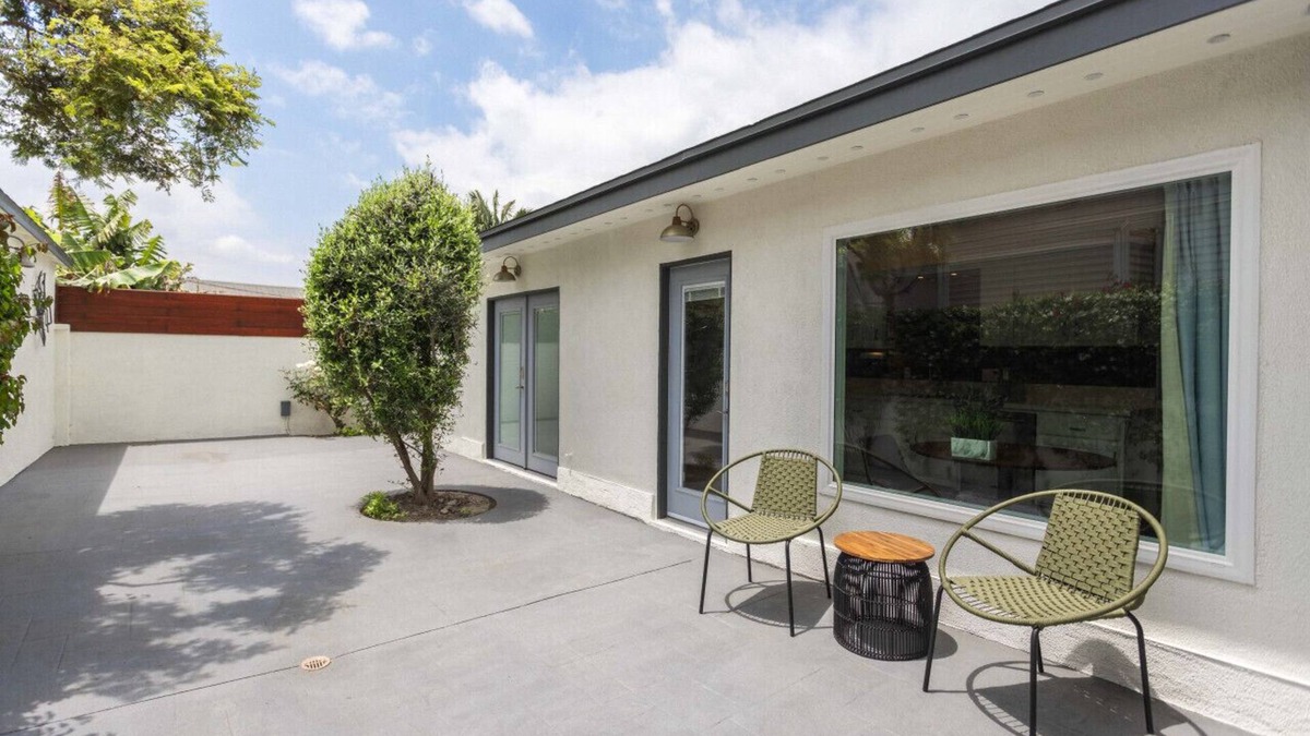 North Long Beach House | Washington Bungalow with Private Garden Patio
