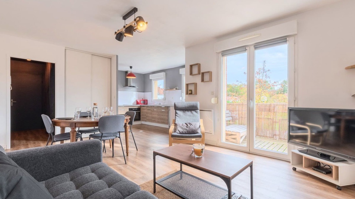Wasquehal Apartment | Wasquehal 2-bedroom apartment with 2 parking