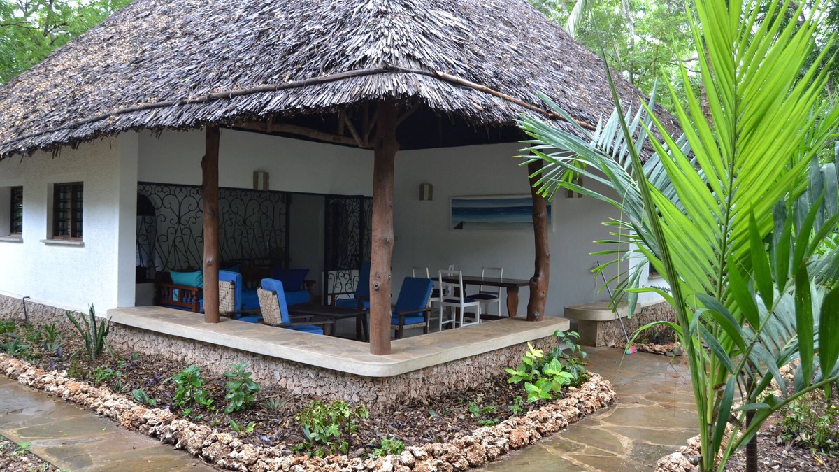 Watamu Cottage | Watamu Beach Cottages right on the best beach in East Africa