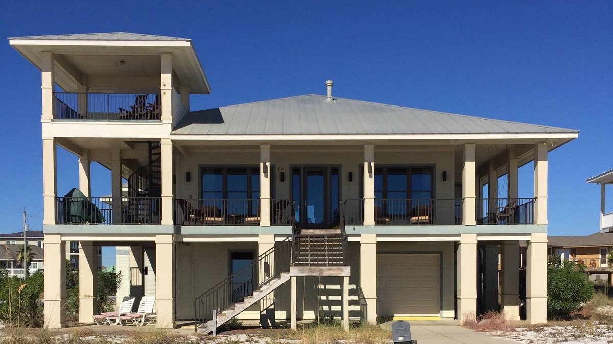 Villa Segunda House | Watch Dolphin dance in the Gulf from the front porch!