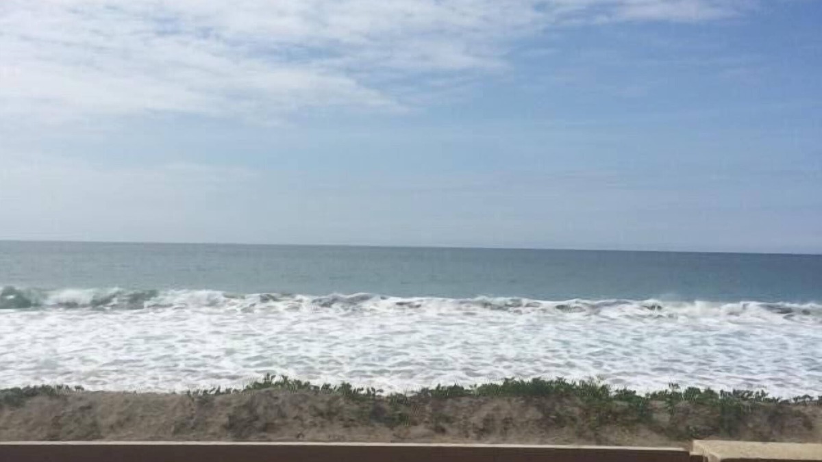 San Mateo Condo | WATCH & HEAR THE WAVES FROM BEAUTIFUL OCEAN FRONT CONDO