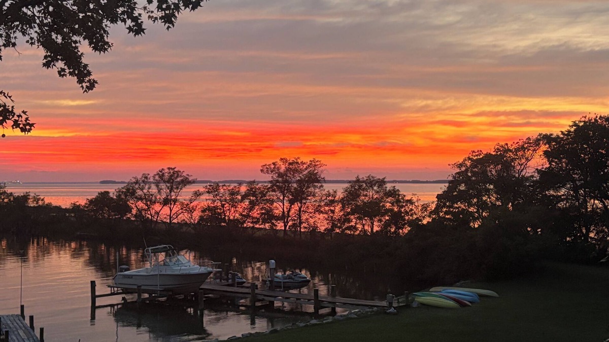 Claiborne House | WATCH THE EVER-CHANGING SUNSET REFLECT OVER THE EASTERN BAY