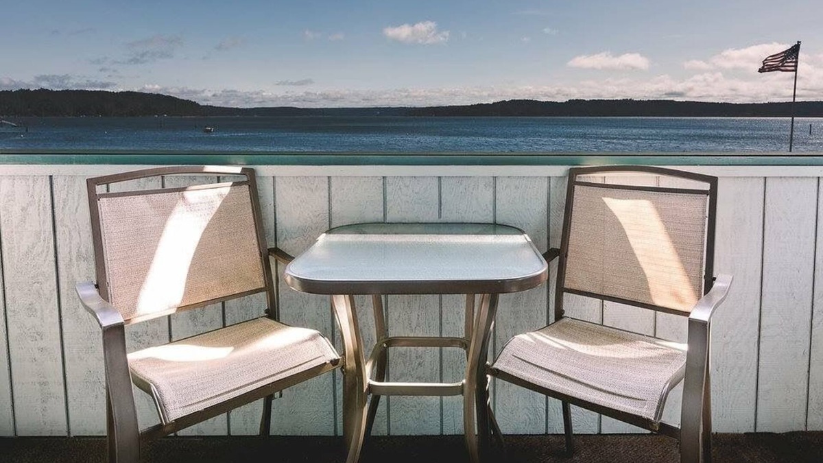 Potlatch Hotel | Watefront at Potlatch