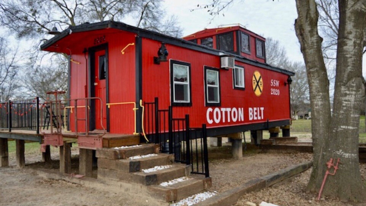 Jewett Cabin | Water Front 1920's Vintage Cotton Belt Caboose