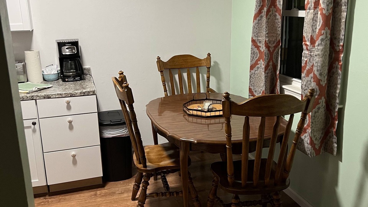 Norfolk Apartment | Water Front 2 Bedroom Upstairs Apt. - Pet Friendly, WiF, Parking, Smart TV