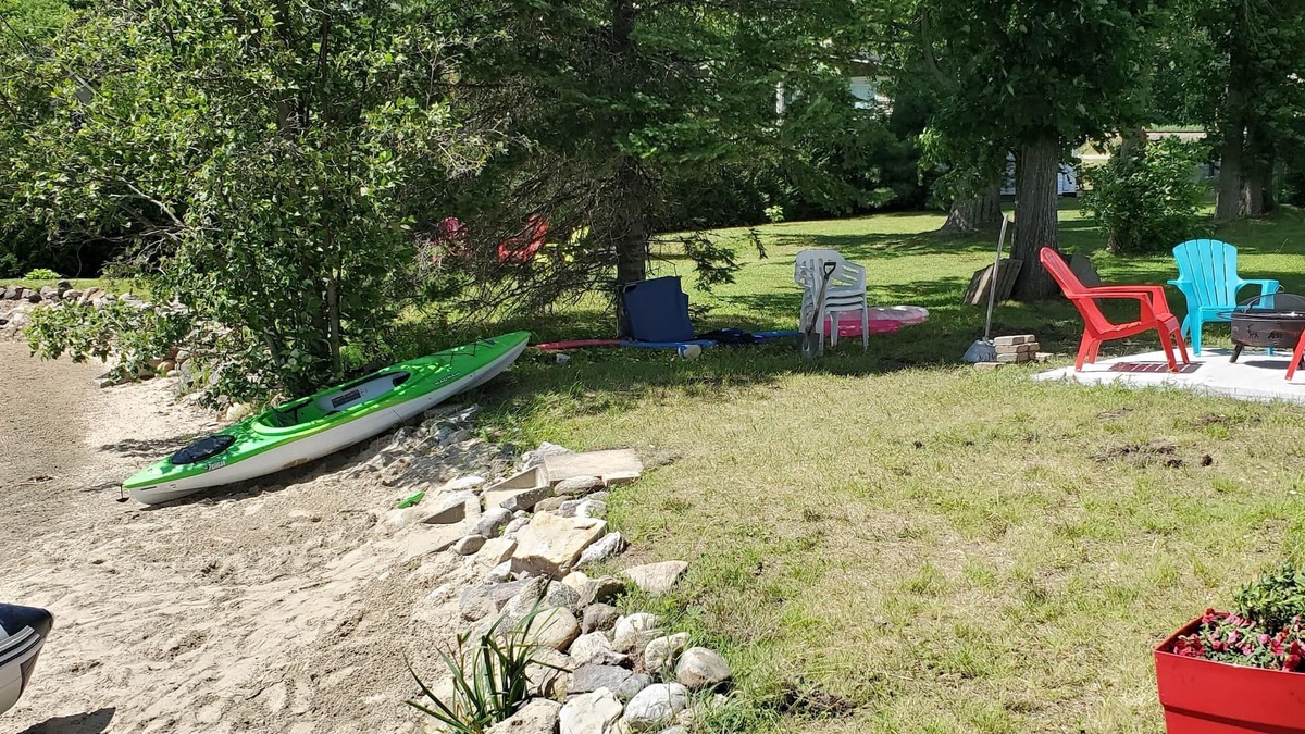 Papineauville Cottage | WATER FRONT 3 BDR house, Beach Boat Dock Kayak SALE! 40% August3-17th Only Left