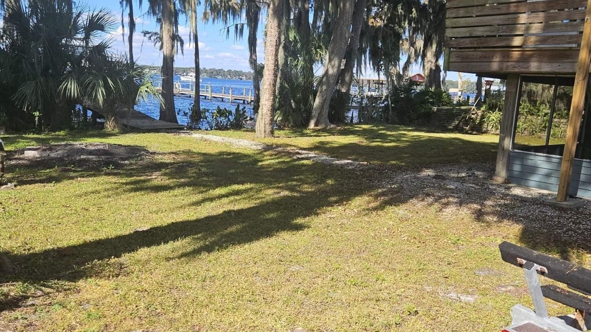 Fruitland House | Water front home with a panoramic view of the gorgeous St. Johns River