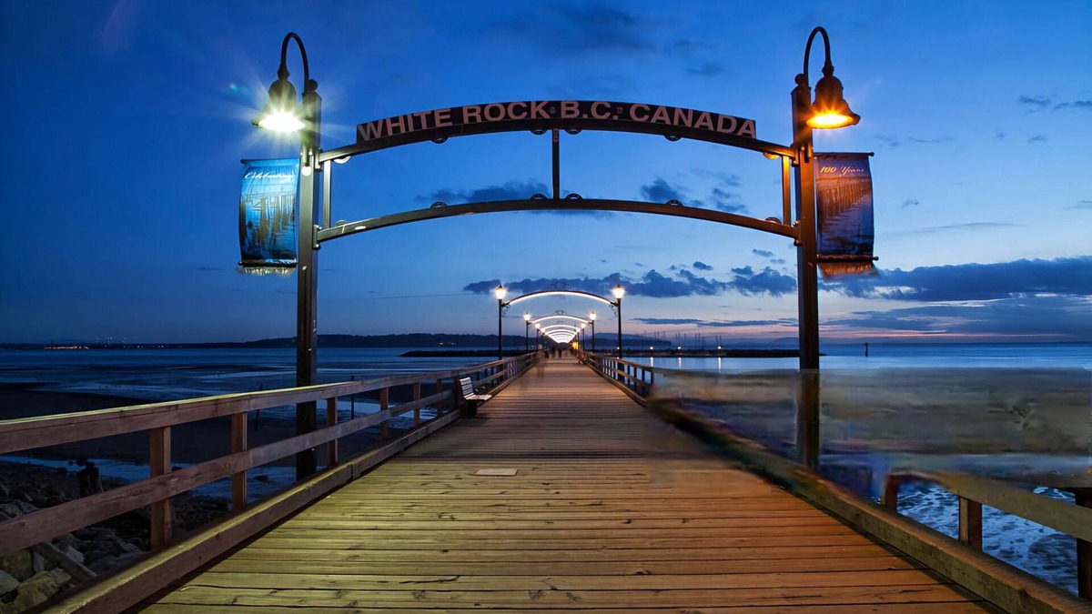 White Rock Villa | Water front suite in whiterock