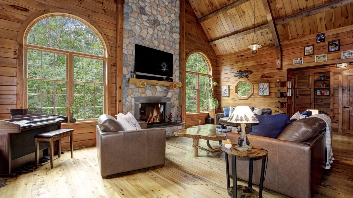 Columbia Cabin | Water Gap Log House