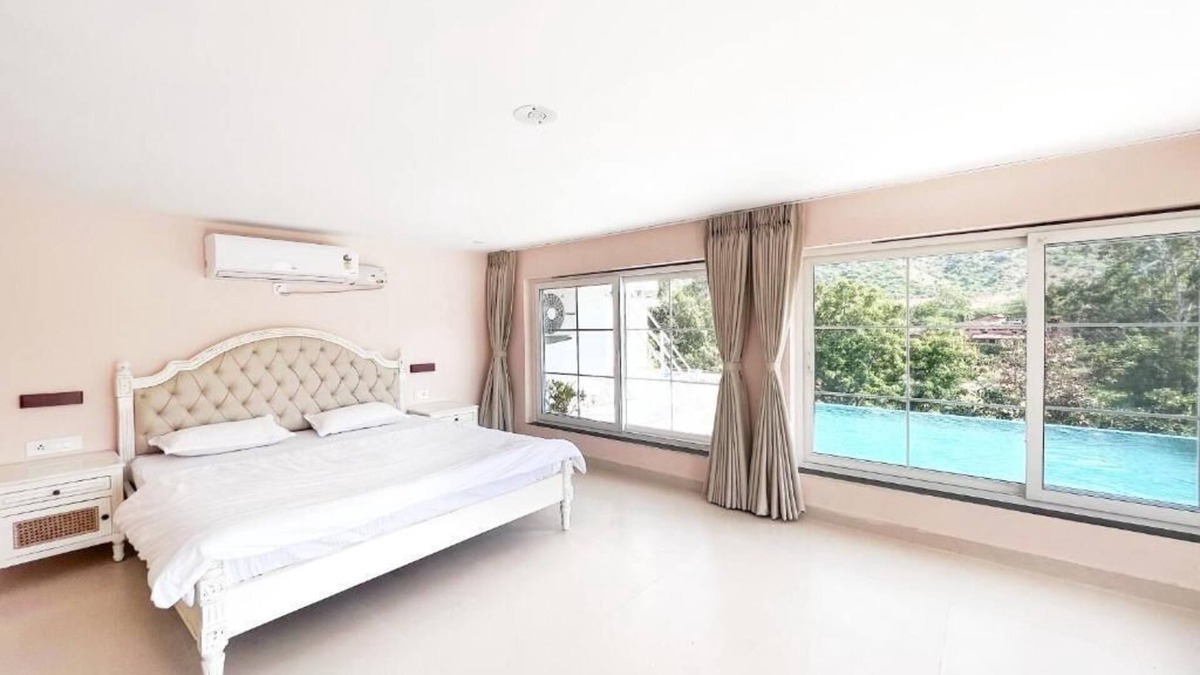Udaipur District Villa | Water Harbour by Ebony Stays – Peaceful 3BHK Udaipur Villa with Lake View