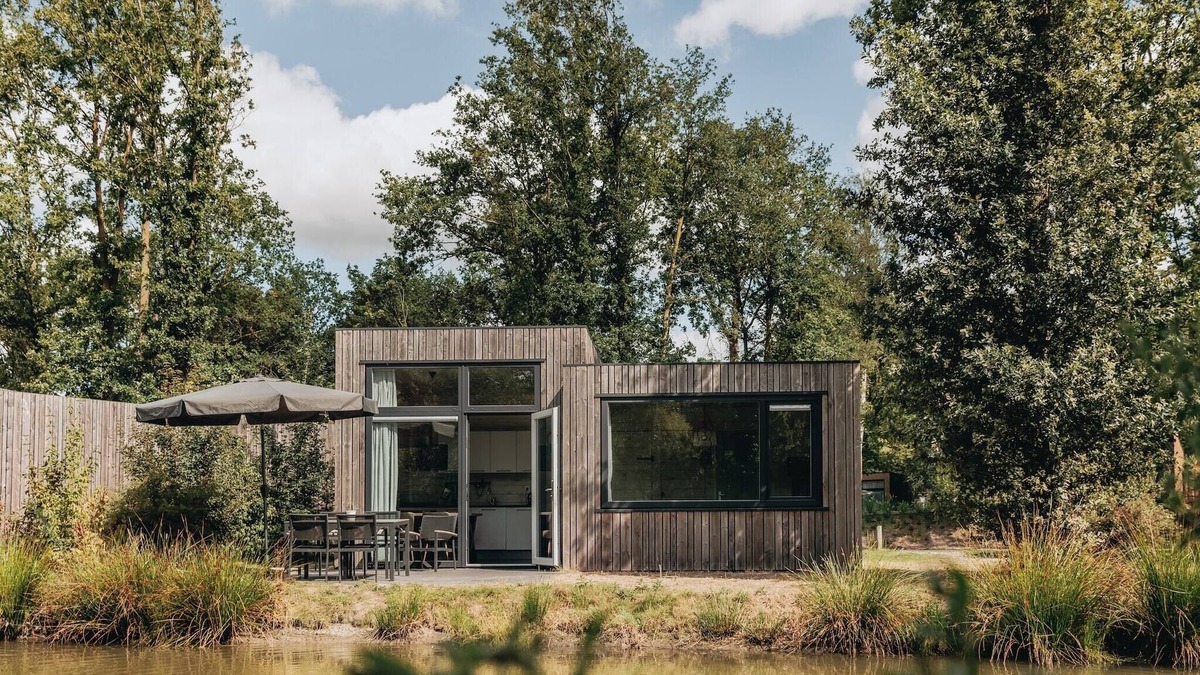 Schaijk House | Water Lodge in Schaijk by the Waterside