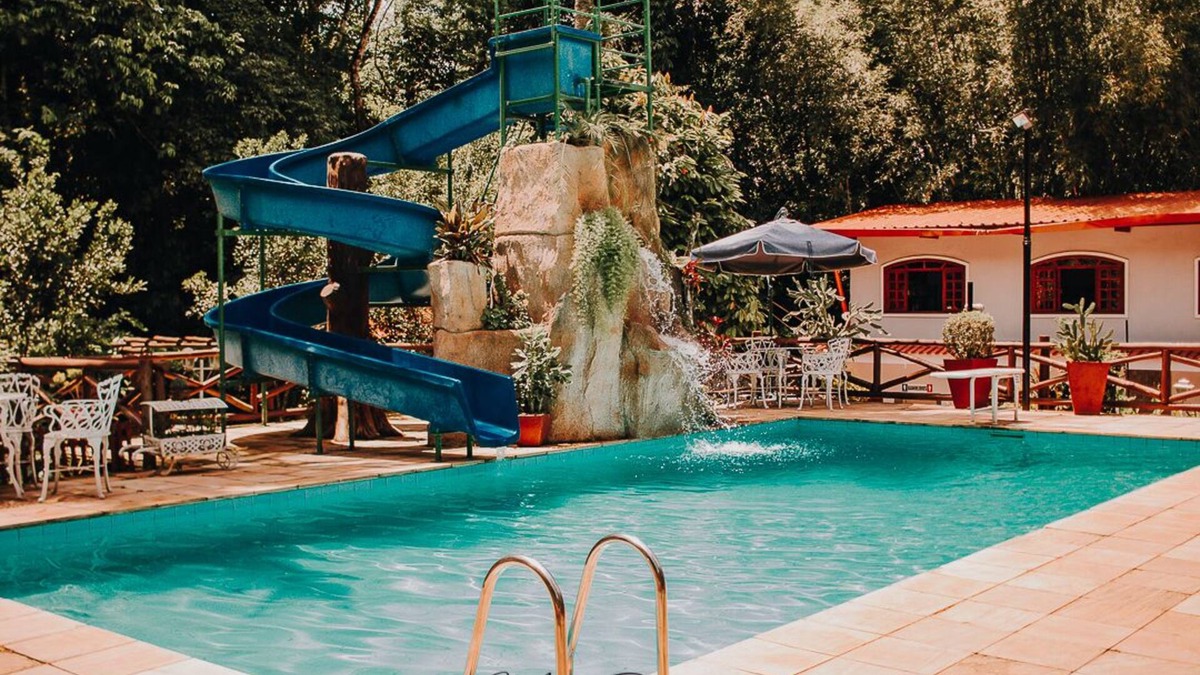 Guapimirim House | Water slide site! With full board option!