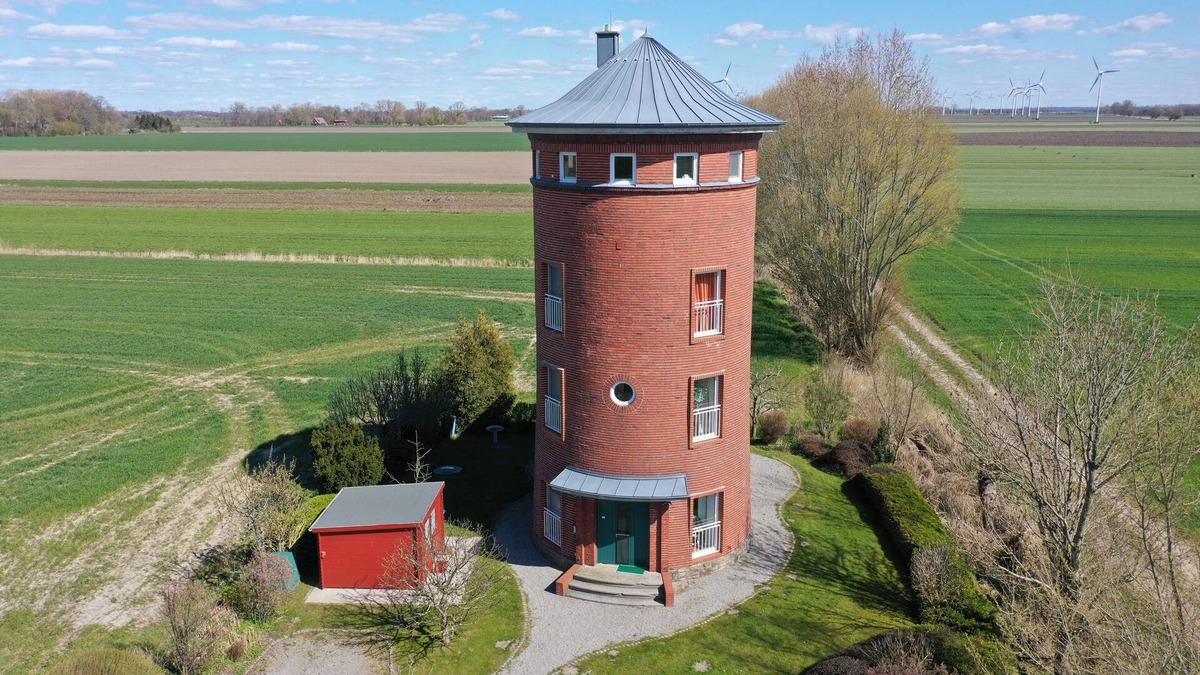 Cuxhaven House | Water tower Cuxhaven-Lüdingworth