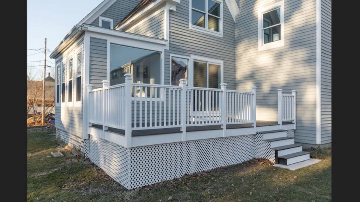 East Deering House | Water View Beach Home