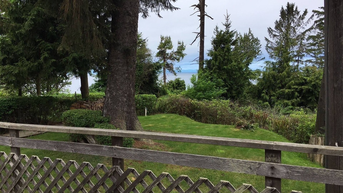 Port Angeles House | Water View Home, and private beach access, Quiet with Nature trails