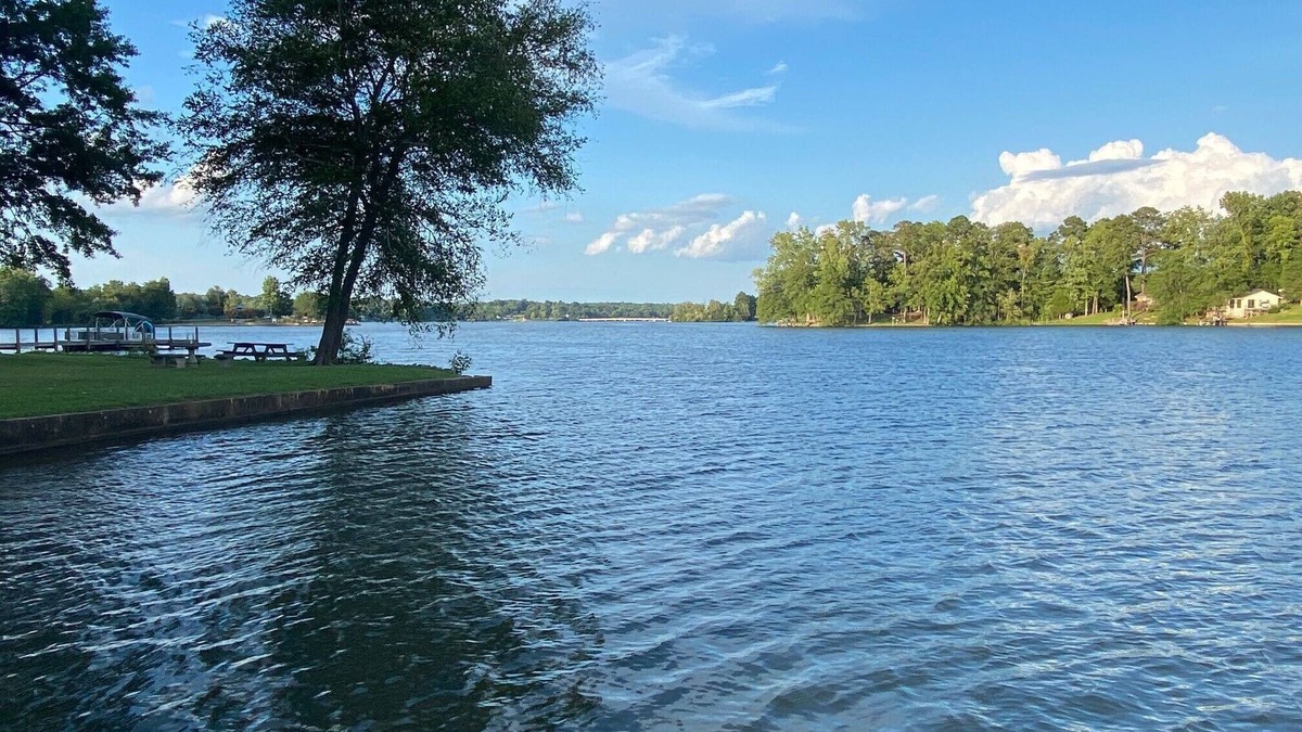 Greenwood House | Water Views Everywhere - Lake Front Cottage with Private Dock and Boat Ramp