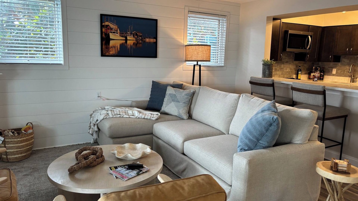 Eastport Condo | Waterfront 2-Bedroom Condo on Spa Creek