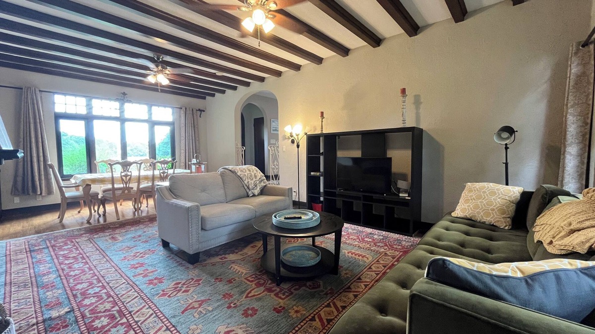 Newtonville House | Waterfront 5-bedroom house in terrific Newtonville