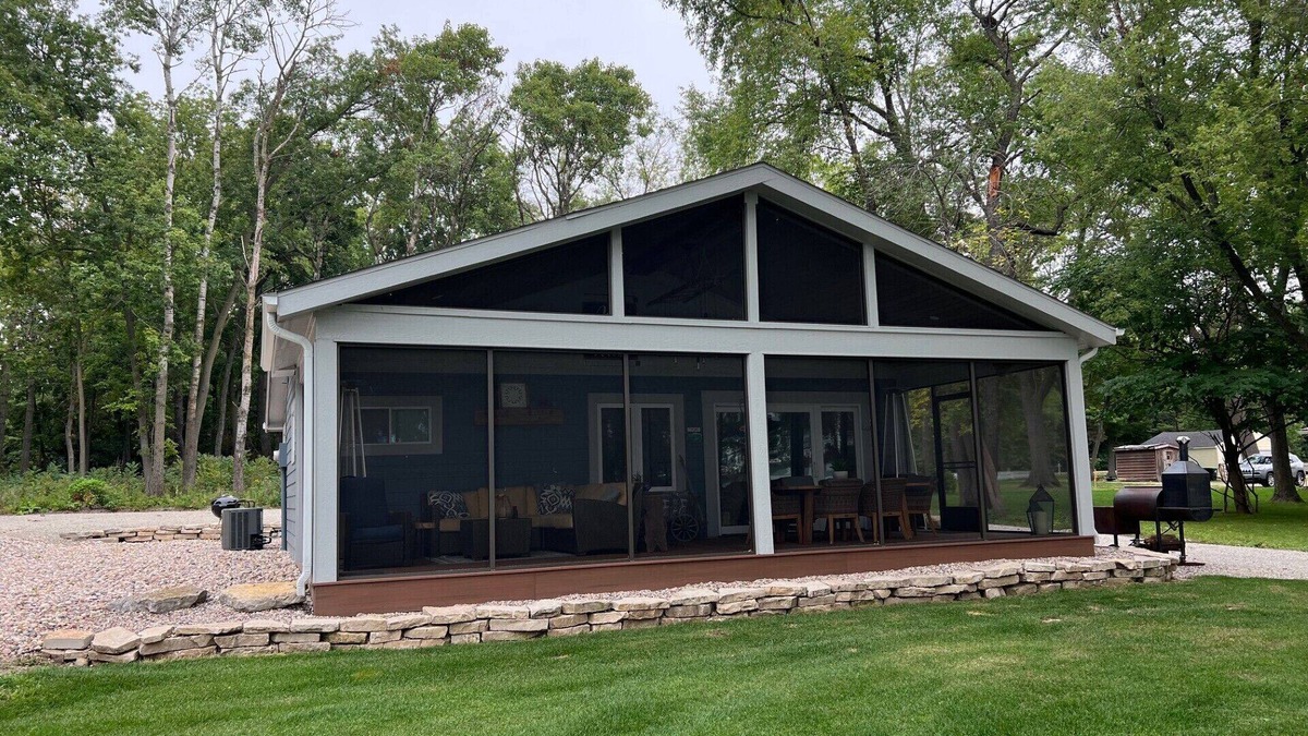 Fox Lake House | Waterfront Bliss!