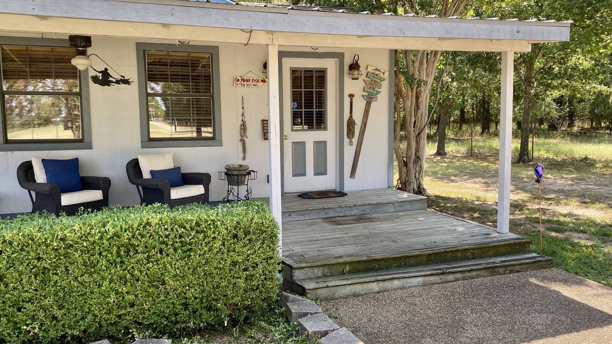 Yantis House | Waterfront Cabin on Lake Fork with 2 Boathouses and available boat ramp.