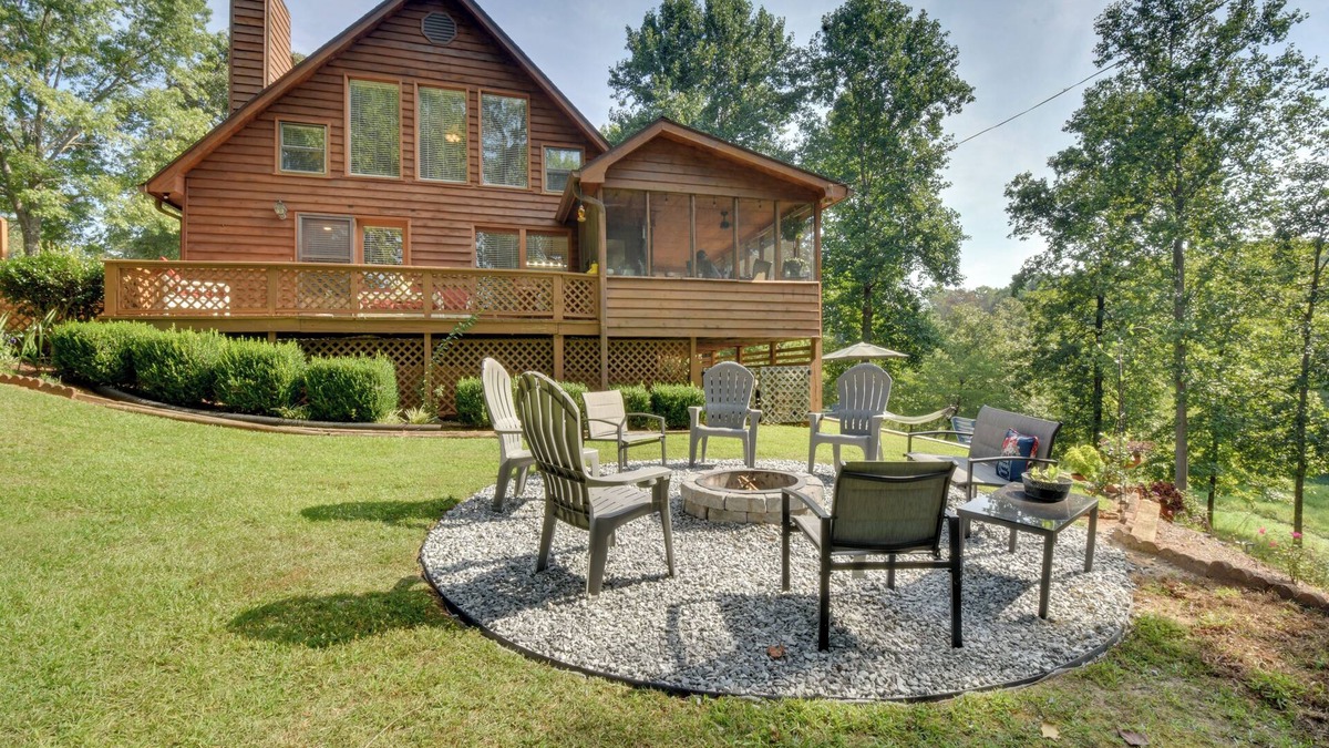 Wiley Cottage | Waterfront ‘CasAbella Cottage’ w/Kayaks & Fishing