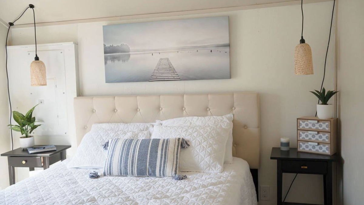 Sandy Hook Cabin | Waterfront Coastal Themed Cabin