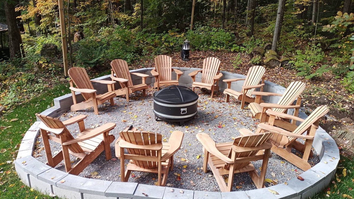 Norland House | Waterfront Cottage w/king bed, hot tub, theatre, gym & more