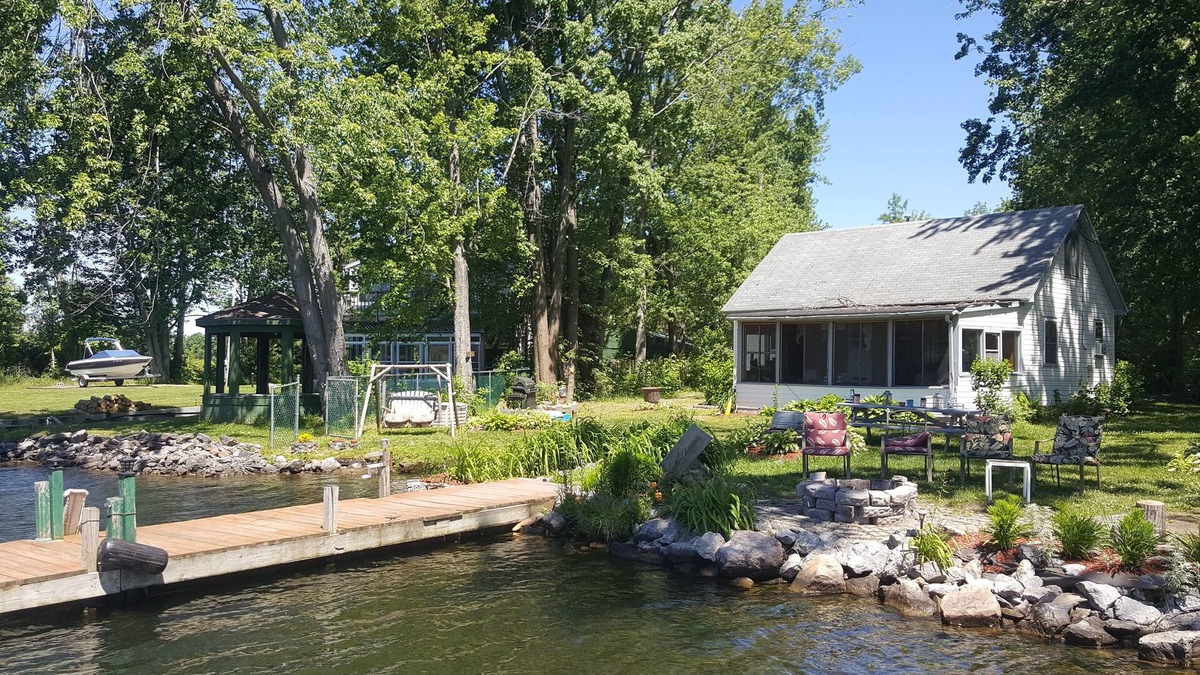 Town of Hastings Cottage | Waterfront cottage, two docks, great fishing, open to Oneida Lake, lg yard