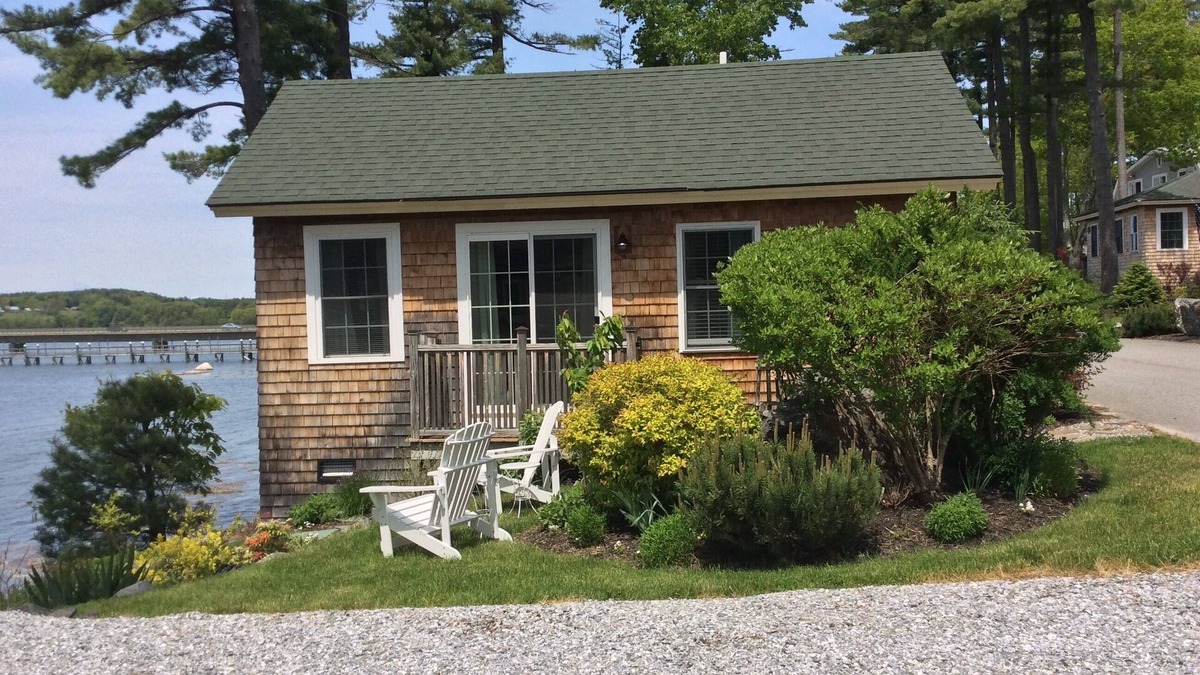 Edgecomb Cottage | Waterfront Cottage in Mid-coast Maine