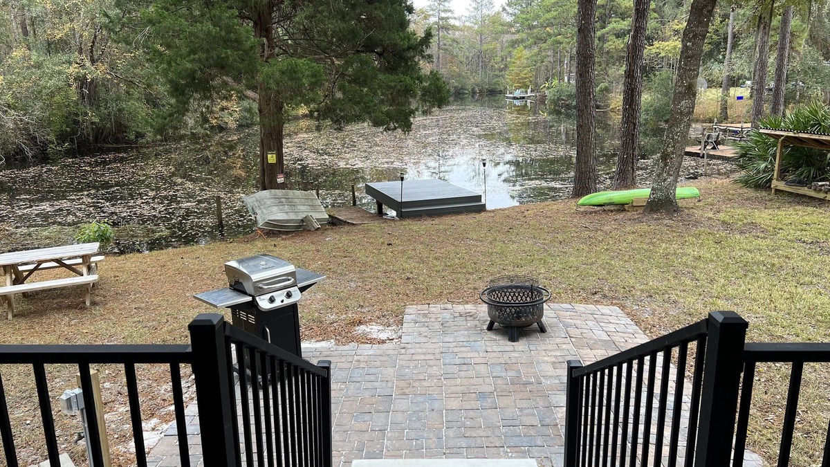 Kingsland House | Waterfront cottage