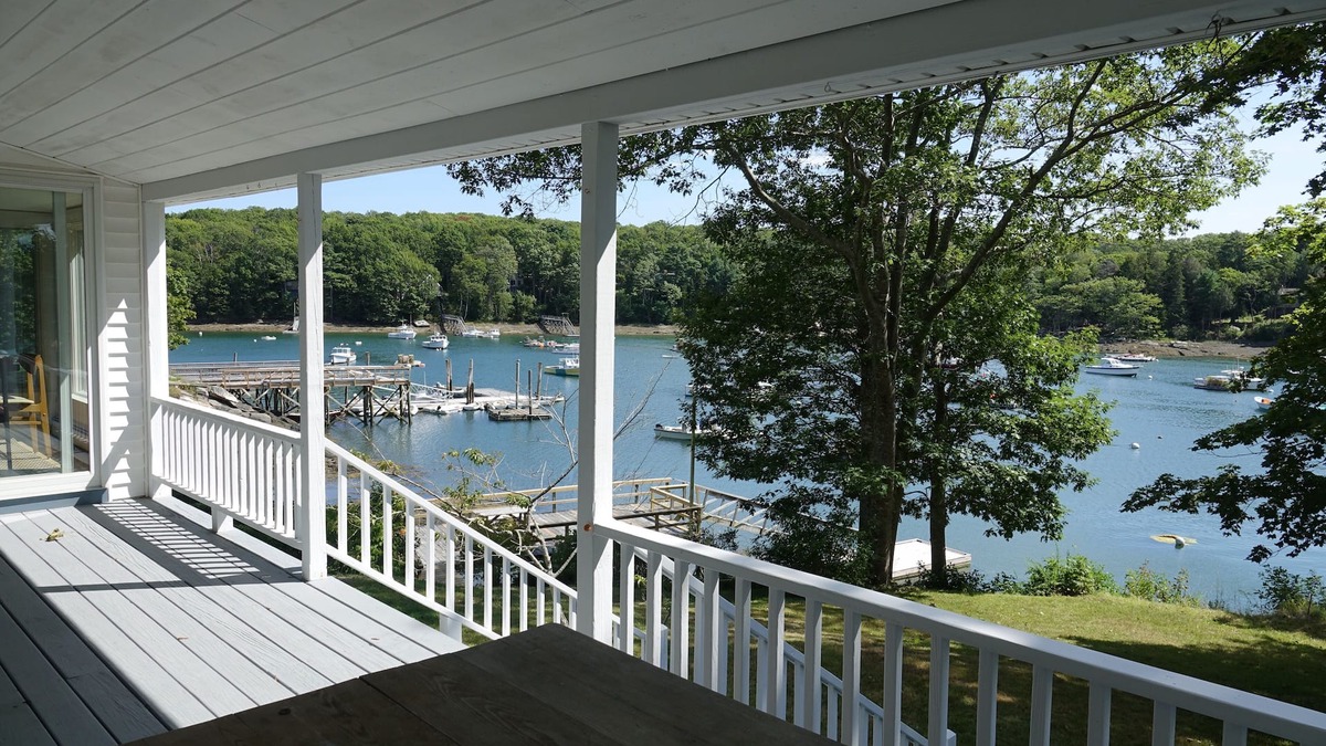 South Bristol Cottage | Waterfront Cottage in South Bristol w/private dock and lobster boat views