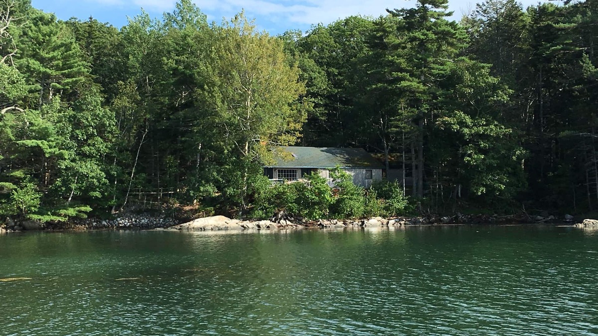 South Bristol Cottage | Waterfront Cottage with Sunsets, Hot Tub and Dock access