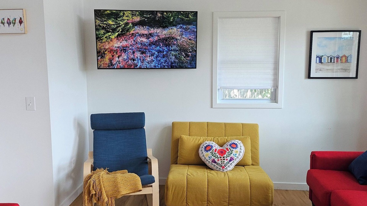 Barryton Cottage | Waterfront Cozy Cottage