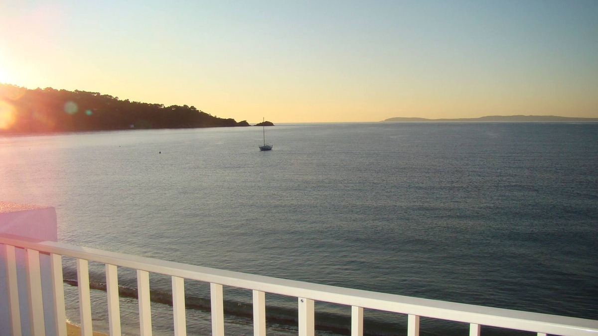 Cavaliere Beach Apartment | Waterfront duplex on the superb CAVALIERE beach