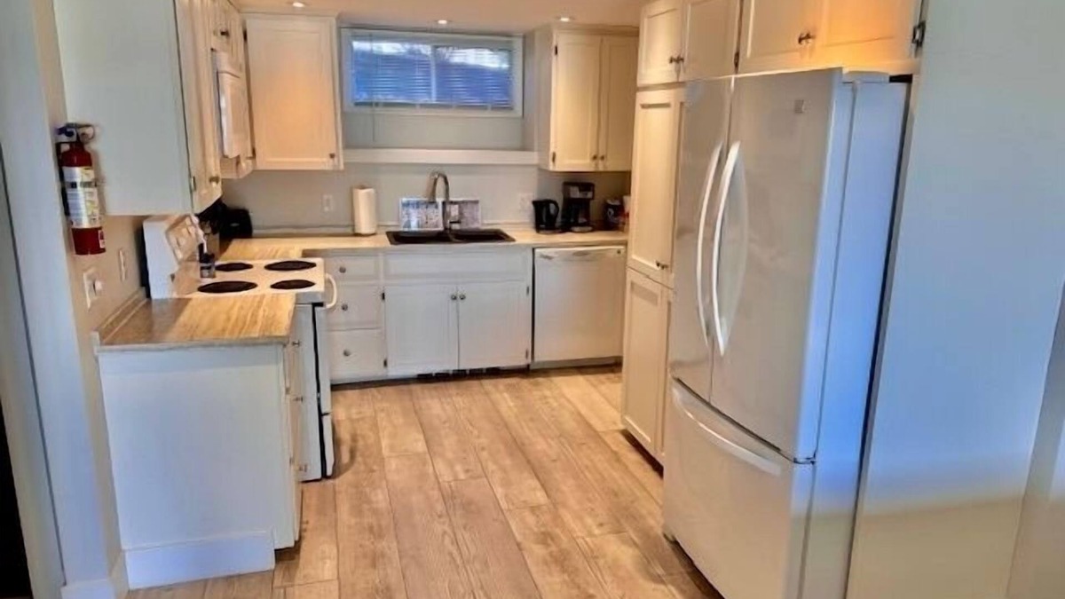 Queens Square Condo | Waterfront Deluxe Studio Suite Downtown on the Charlottetown Waterfront